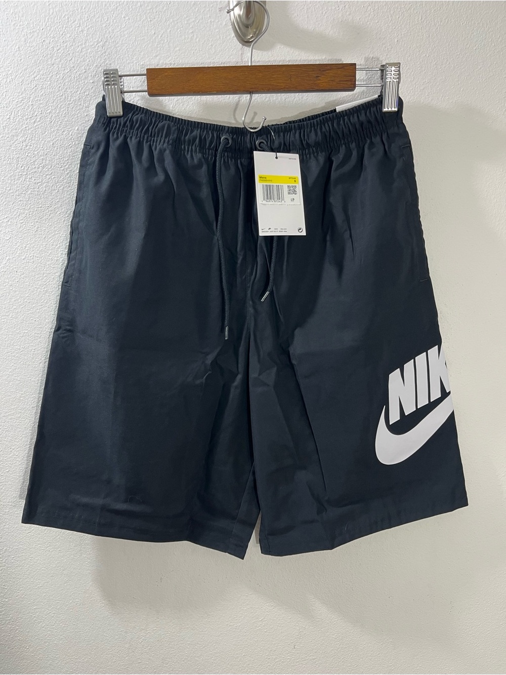Nike Club Men's Woven Shorts FN3303-010 Mens Size Small Classic Black